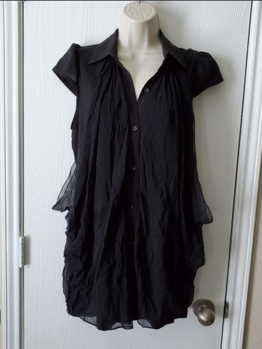 Alice + Olivia Black Short-Sleeve Button-Front Mini Shirt Dress ((Silk))